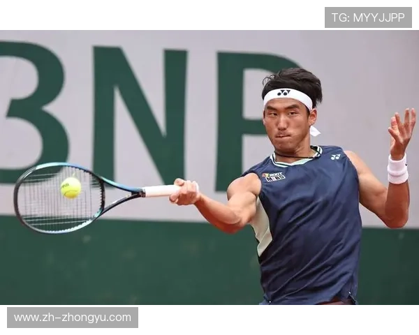 布云朝克特直落两盘胜出,收获2026澳网男单正赛外卡 布云朝克特直落两盘胜出,收获2026澳网男单正赛外卡